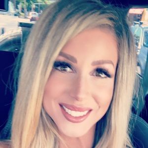 Meet your Posher, Marissa